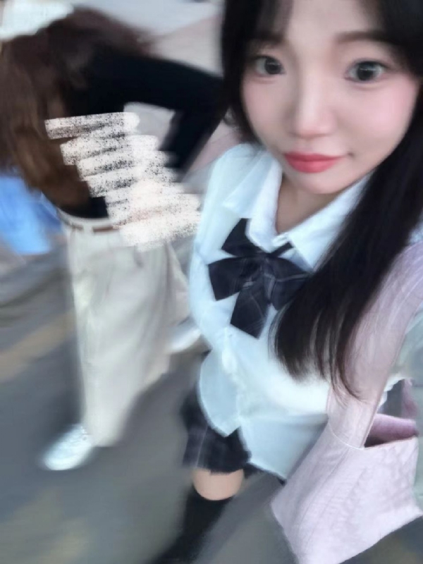 台灣小姐伊洛的第一张照片--基隆女同性恋服务网